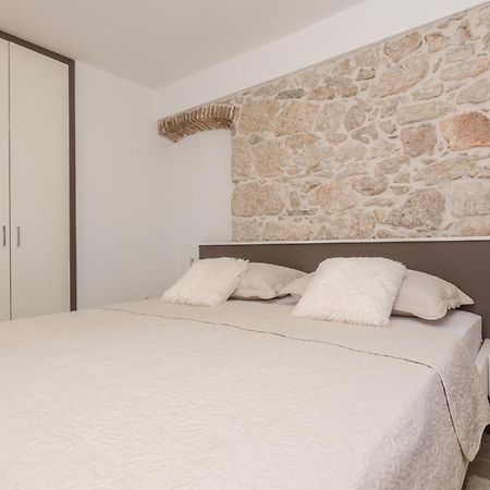 Apartmani Mustaca Dvori Privlaka  Extérieur photo
