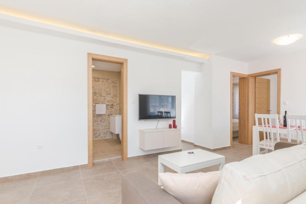 Apartmani Mustaca Dvori Privlaka  Extérieur photo
